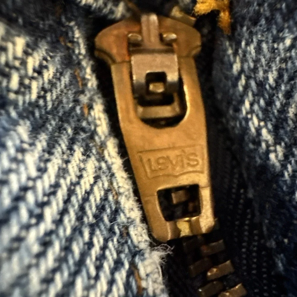 Vintage Levis 550 Jeans Mens 34 x 30 Relaxed Fit Straight Leg Denim 90s‎